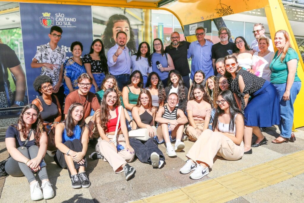 O atributo alt desta imagem está vazio. O nome do arquivo é Projeto-Parada-da-Leitura-47-1024x683.jpg